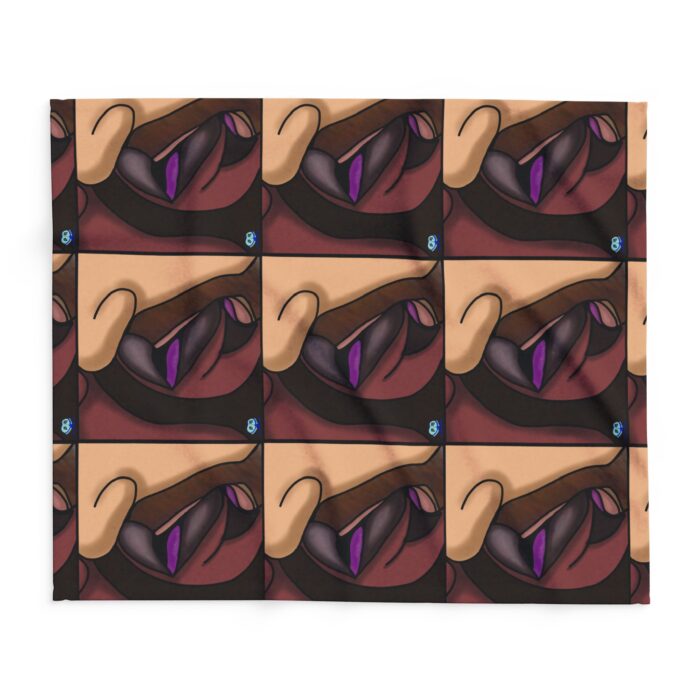 Arctic Fleece Blanket - Kiss Me! - Image 2