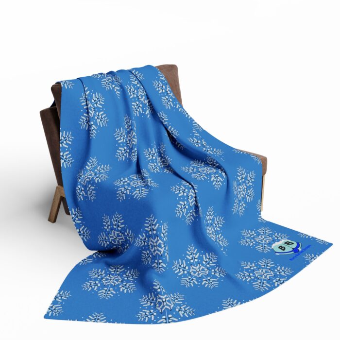 Arctic Fleece Blanket - Snowflake - Image 4