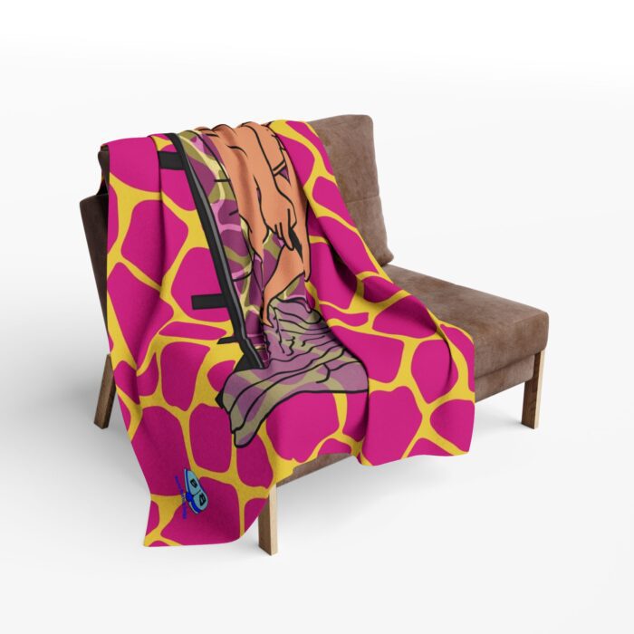 Arctic Fleece Blanket - Giraffe Couch - Image 8