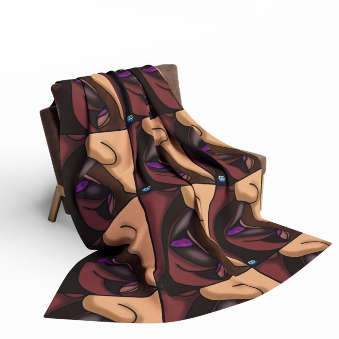 Arctic Fleece Blanket - Kiss Me! - Image 8